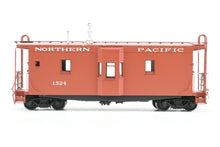 Load image into Gallery viewer, HO Brass W&amp;R Enterprises NP - Northern Pacific 36' Bay Window Caboose "AB" Brakes Version 3 Factory Painted Mineral Red No. 1524
