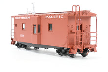 Load image into Gallery viewer, HO Brass W&amp;R Enterprises NP - Northern Pacific 36' Bay Window Caboose "AB" Brakes Version 3 Factory Painted Mineral Red No. 1524
