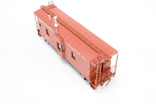 Load image into Gallery viewer, HO Brass W&amp;R Enterprises NP - Northern Pacific 36' Bay Window Caboose "AB" Brakes Version 3 Factory Painted Mineral Red No. 1524
