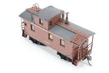 Load image into Gallery viewer, HO Brass W&amp;R Enterprises NP - Northern Pacific 24' Wood Caboose 1600 Series Custom Painted No. 1689
