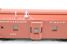 Load image into Gallery viewer, HO Brass W&amp;R Enterprises NP - Northern Pacific 36' Bay Window Caboose "AB" Brakes Version 3 Factory Painted Mineral Red No. 1524
