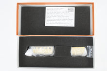 Load image into Gallery viewer, On2 Brass The Car Works SR&amp;RL - Sandy River &amp; Rangeley Lakes Railbus No. 4 (Also B&amp;H - Bridgton &amp; Harrison and Edaville)
