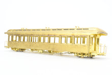 Load image into Gallery viewer, On2 Brass The Car Works SR&amp;RL - Sandy River &amp; Rangeley Lakes Coach Nos. 21-22
