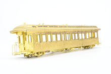 Load image into Gallery viewer, On2 Brass The Car Works SR&amp;RL - Sandy River &amp; Rangeley Lakes Coach Nos. 21-22
