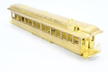 Load image into Gallery viewer, On2 Brass The Car Works SR&amp;RL - Sandy River &amp; Rangeley Lakes Coach Nos. 21-22
