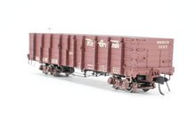 Load image into Gallery viewer, HOn3 Blackstone Models D&amp;RGW - Denver &amp; Rio Grande Western High Side Gondola Flying Grande Herald No. 1267
