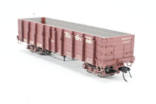 Load image into Gallery viewer, HOn3 Blackstone Models D&amp;RGW - Denver &amp; Rio Grande Western High Side Gondola Flying Grande Herald No. 1267
