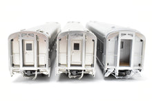 Load image into Gallery viewer, HO Brass TCY - The Coach Yard CB&amp;Q/C&amp;S/FW&amp;D - Burlington Route 1940 Texas Zephyr 9-Car Set

