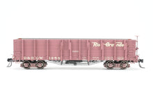 Load image into Gallery viewer, HOn3 Blackstone Models D&amp;RGW - Denver &amp; Rio Grande Western High Side Gondola Flying Grande Herald No. 1258
