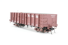 Load image into Gallery viewer, HOn3 Blackstone Models D&amp;RGW - Denver &amp; Rio Grande Western High Side Gondola Flying Grande Herald No. 1077
