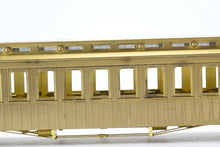 Load image into Gallery viewer, On2 Brass The Car Works SR&amp;RL - Sandy River &amp; Rangeley Lakes Coach Nos. 17-18
