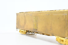 Load image into Gallery viewer, HO Brass Trains Inc. Various Roads REA - Railway Express Agency 50' Wood Express Reefer
