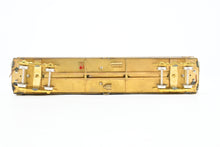 Load image into Gallery viewer, HO Brass Trains Inc. Various Roads REA - Railway Express Agency 50' Wood Express Reefer
