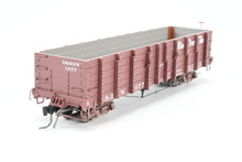Load image into Gallery viewer, HOn3 Blackstone Models D&amp;RGW - Denver &amp; Rio Grande Western High Side Gondola Flying Grande Herald No. 1077
