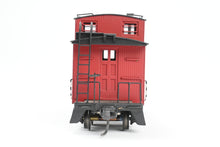 Load image into Gallery viewer, HO Brass Lambert GN - Great Northern #924 Wood Caboose Custom Painted X281
