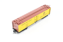 Load image into Gallery viewer, HO Brass Shoreham Shops GN - Great Northern WFEX - Western Fruit Express 50 Foot Express Reefer FP #178 (Copy)
