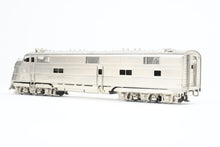 Load image into Gallery viewer, HO Brass CON Oriental Limited CB&amp;Q - Burlington Route EMD E5a 2000 HP Phase 1 Factory Plated, Unlettered
