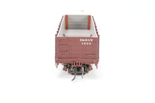 Load image into Gallery viewer, HOn3 Blackstone Models D&amp;RGW - Denver &amp; Rio Grande Western High Side Gondola Flying Grande Herald No. 1300
