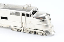 Load image into Gallery viewer, HO Brass CON Oriental Limited CB&amp;Q - Burlington Route EMD E5a 2000 HP Phase 1 Factory Plated, Unlettered
