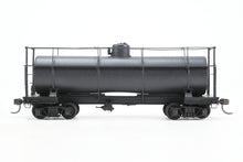 Load image into Gallery viewer, HO Brass NWSL - Northwest Short Line Various Roads 10,000 Gallon Logging Tank Car CP No Lettering
