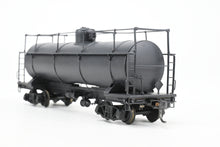Load image into Gallery viewer, HO Brass NWSL - Northwest Short Line Various Roads 10,000 Gallon Logging Tank Car CP No Lettering
