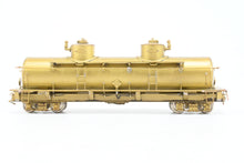Load image into Gallery viewer, HOn3 Brass Westside Model Co. Texaco Oil Bunker Tank Car
