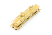 Load image into Gallery viewer, HOn3 Brass Westside Model Co. Texaco Oil Bunker Tank Car
