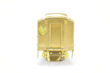Load image into Gallery viewer, HO Brass Cascade Models GN - Great Northern Baggage Modernized w/Round Ends Steel Doors #475-486
