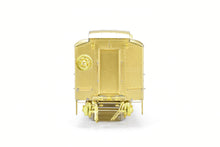 Load image into Gallery viewer, HO Brass Cascade Models GN - Great Northern Baggage Original w/Square Ends Wood Doors #475-486
