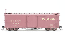 Load image into Gallery viewer, HOn3 Blackstone Models D&amp;RGW - Denver &amp; Rio Grande Western 30' Box Car Flying Grande Herald No. 3109
