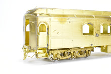 Load image into Gallery viewer, HO Brass Cascade Models NP - Northern Pacific HW Dining Car Modernized #1674-1676, 1678-1679
