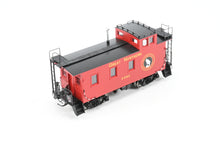 Load image into Gallery viewer, HO Brass CIL - Challenger Imports GN - Great Northern 25' Wood Caboose Later Version FP X582
