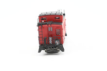 Load image into Gallery viewer, HO Brass CIL - Challenger Imports GN - Great Northern 25' Wood Caboose Later Version FP X582
