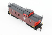 Load image into Gallery viewer, HO Brass Railworks B&amp;M - Boston &amp; Maine Wood Caboose w/Wide Monitor Factory Painted
