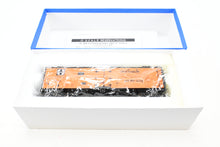 Load image into Gallery viewer, O Brass Pecos River Brass ATSF - Santa Fe SFRD Rr-40 Class Steel Refrigerator Car FP No. 8599
