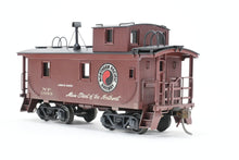 Load image into Gallery viewer, HO Brass NWSL - Northwest Short Line NP - Northern Pacific 1700 Series Wood Caboose Rebuilt Steel Ends &amp; Steps Custom Painted &amp; Weathered No. 1289
