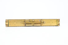 Load image into Gallery viewer, HO Brass Lambert Various Roads Heavyweight 842 Coach
