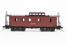 Load image into Gallery viewer, HO Brass Railworks B&amp;M - Boston &amp; Maine 5-Window Narrow Monitor Wood Caboose Factory Painted, Un-numbered
