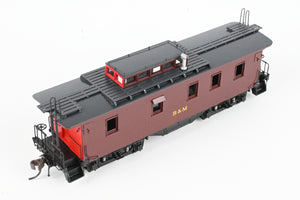 HO Brass Railworks B&M - Boston & Maine 5-Window Narrow Monitor Wood Caboose Factory Painted, Un-numbered
