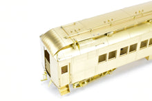 Load image into Gallery viewer, HO Brass Oriental Limited GN - Great Northern Empire Builder 2nd Class Coach #646-667
