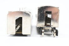 Load image into Gallery viewer, HO Brass Soho SP - Southern Pacific 134’ Articulated Coach Corrugated Side

