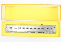 Load image into Gallery viewer, HO Brass Oriental Limited CB&amp;Q/D&amp;RGW/WP California Zephyr Coach "Silver Maple”
