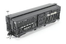 Load image into Gallery viewer, HOn3 Blackstone Models D&amp;RGW - Denver &amp; Rio Grande Western 30' Stock Car Flying Grande No. 5561
