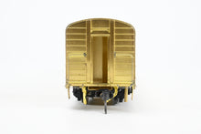 Load image into Gallery viewer, HO Brass Oriental Limited MILW - Milwaukee Road Olympian Hiawatha #480 Coach w/Upgraded Trucks
