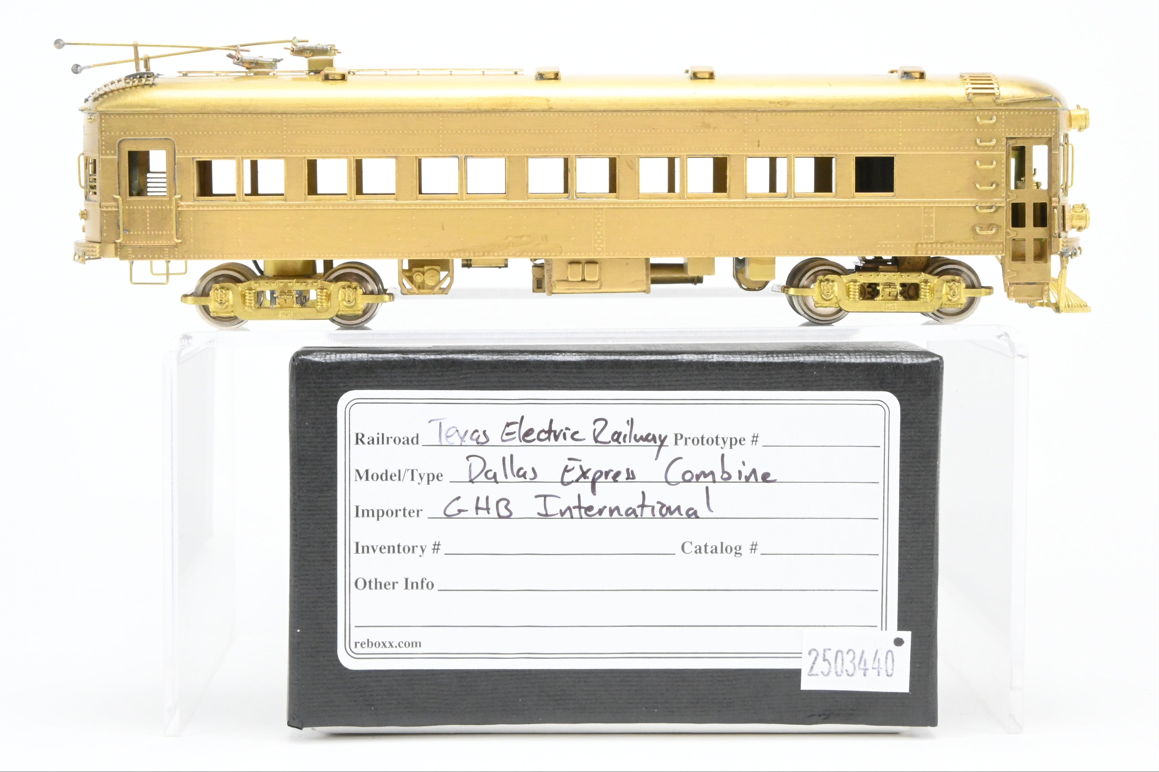 ZSC_0008_119e55a7-9934-4927-