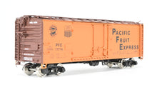 Load image into Gallery viewer, HO Brass CIL - Challenger Imports PFE - Pacific Fruit Express R-40-28 Ice Refrigerator Car FP #11714
