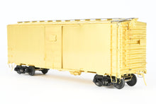 Load image into Gallery viewer, O Brass Proto:48 Protocraft C&amp;NW - Chicago &amp; Northwestern or CMO 1937 AAR Modified Boxcar w/Viking Roof and Youngstown 6&#39; Door
