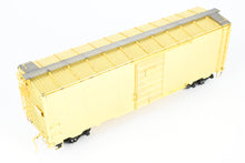 Load image into Gallery viewer, O Brass Proto:48 Protocraft C&amp;NW - Chicago &amp; Northwestern or CMO 1937 AAR Modified Boxcar w/Viking Roof and Youngstown 6&#39; Door
