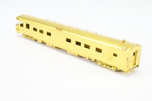 Load image into Gallery viewer, HO Brass W&amp;R Enterprises GN - Great Northern Business Car A28 or A4
