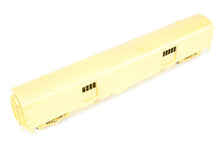 Load image into Gallery viewer, HO Brass A. W. Enterprises GN - Great Northern Streamlined Baggage Car #266-267
